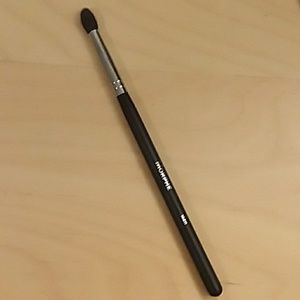 Morphe makeup brush